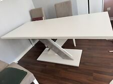 Ausziehbarer Esstisch weiß