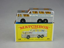 66c Greyhound Coach GMC -