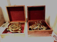 Kompass Nautik Sonnenuhr Peilkompass Messing mit Holz Boxen  Rep.