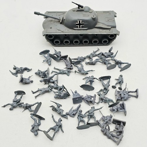 38x military miniaturen - 1:72,