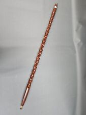 Gewendelter Holz Stiel Schuss