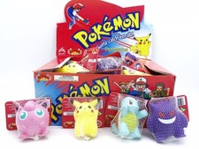 24x Pokemon Squeezie Figuren