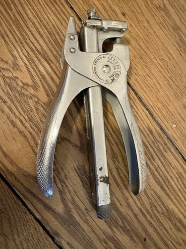 Vintage junior stapling plier - junior,