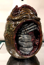 Alien Ei mit Facehugger 1/1 Lebensgroße Movie Prop Fertigmodell  !!