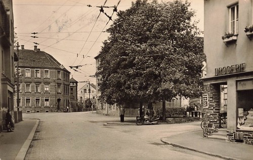 Thälmannstraße mit drogerie - thälmannstraße,