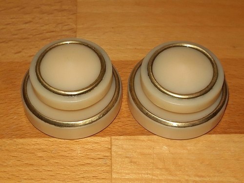 Paar drehknöpfe - 1,