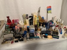 AVON großes Konvolut Vintage mit viel Schmuckstücke