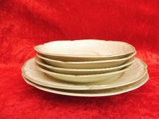 2 Kuchenteller und 4 Untertassen  , Rosenthal , Sanssouci ,  weiß mit grün