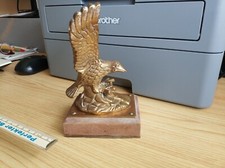 Massiver Adler aus Messing