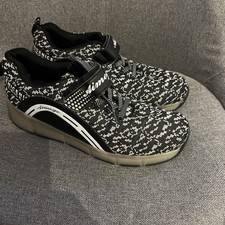 AIMOGE Heeleys Turnschuhe mit Rollen, Größe 42, LED