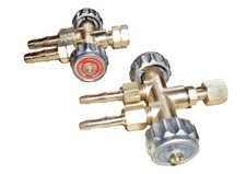 Doppelabzweigventil für Autogenschweißgerät unbenutzt Sauerstoff Brenngas Top!!!