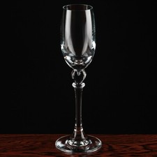 1 (von 3)  Grappaglas Schnapsglas Obstbrand Stängel Glas Herz 20,7 cm ReUse