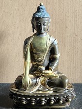 Wunderschöner Buddha Shakyamuni aus Nepal. Feuervergoldete Bronze 21cm