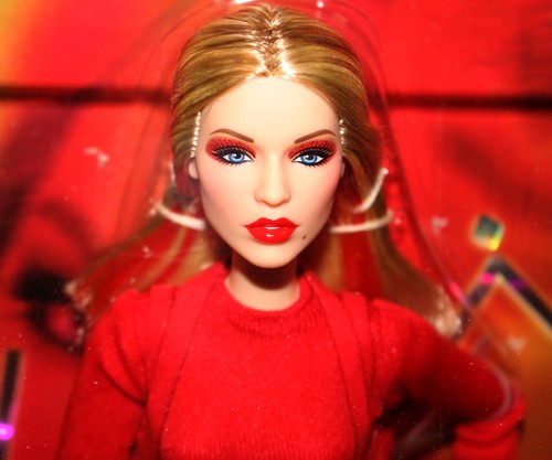 Barbie signature kylie minogue - signature,