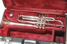 YAMAHA YTR-732 Trompete Profi Modell gebraucht mit Koffer Mundstück