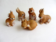 Osterdeko-Set / 5 Hasen Figuren / Keramik
