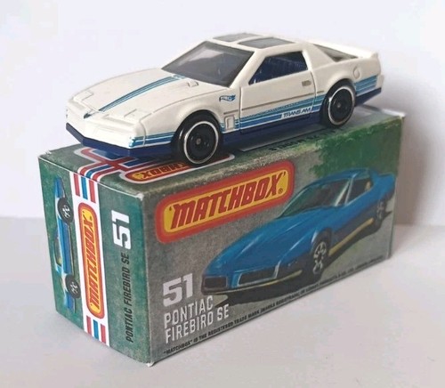 Hot wheels pontiac - hot, 1:64