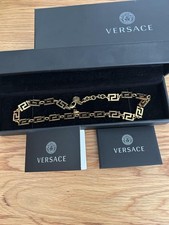 Versace Greca Halskette vergoldet Medusa Anhänger gebraucht mit Box