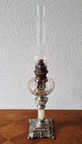 Schöne antike petroleumlampe - schöne,,