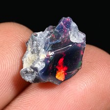 4 CT Natürlicher Opal Roh