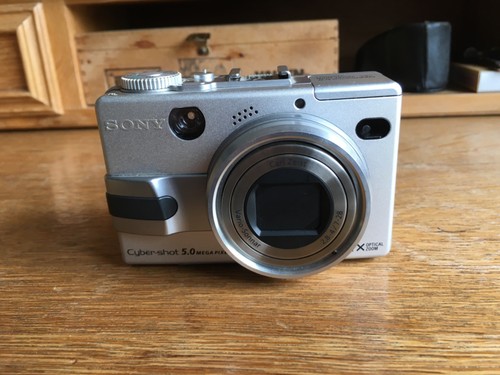 Sony cyber shot dsc - sony, cyber-shot