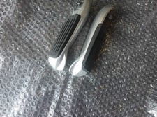 Kymco Downtown 125i Fußrasten hinten beide  2017