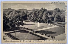 AK Dessau Partie im Palaisgarten 1935 Menschen Brunnen Palais