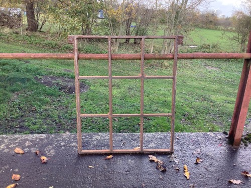 Antikes stallfenster aus - stallfenster,