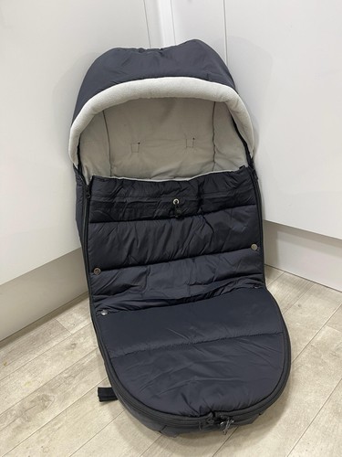 Nagelneuer winterfußsack - nagelneuer,