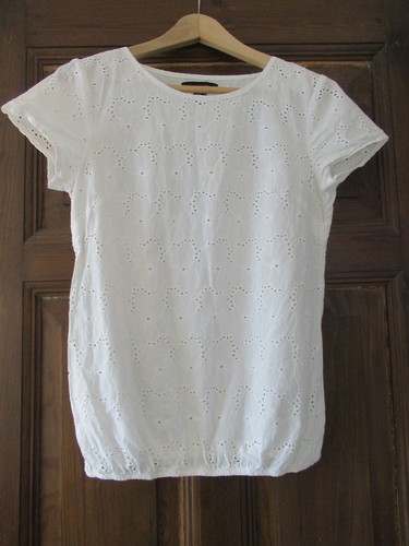 Bluse mit lochstickerei - lochstickerei, von