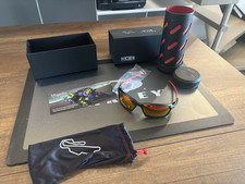 NEU Oakley Carbon Shift Motogp