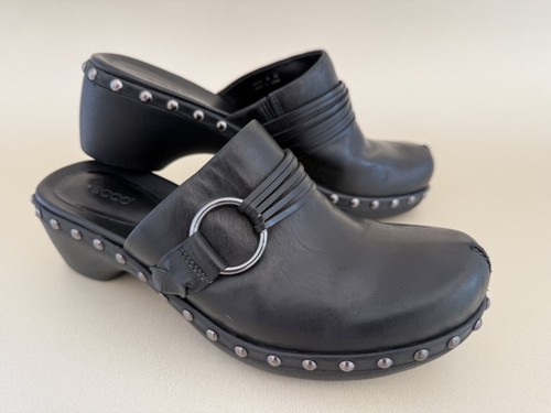 Ecco black leather - black, studded