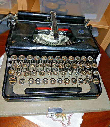 Antike schreibmaschine vom typ - antike,