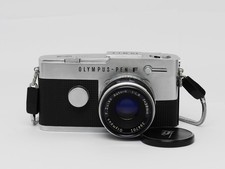 Olympus Pen FT Halbformatkamera mit 38 mm f/1,8 Objektiv