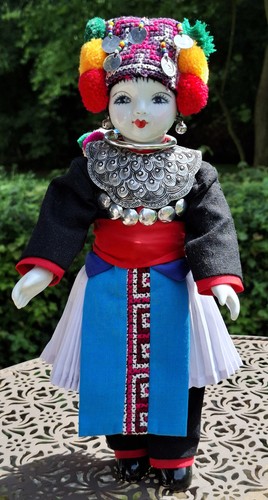 Trachten puppe der hmong - trachten,
