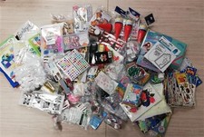 Konvolut ca 9 KG Bastelartikel