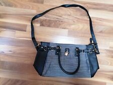 Damen Handtasche / Umhängetasche schwarz / grau ca. 51 cm x 25 cm mit zwei RV