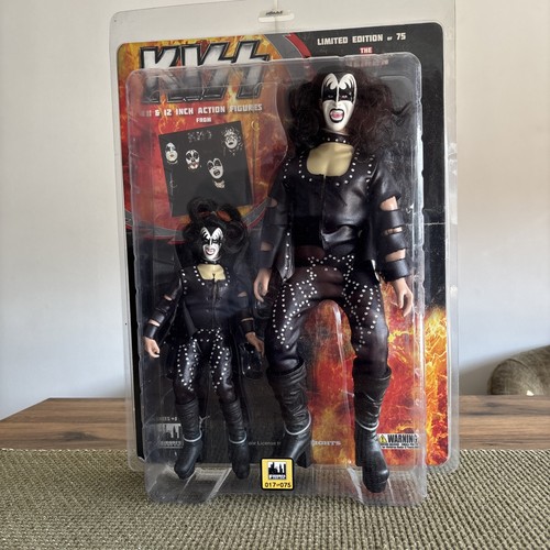 Kiss inch 8 - 12, action