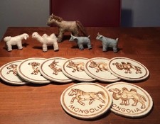 MONGOLEI 12 Teile KONVOLUT 5 Filztiere + 8 Filz-Untersetzer