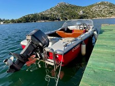 Motorboot Hellwig Triton