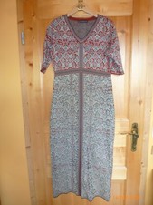 Peruvian Connection, Kleid, M