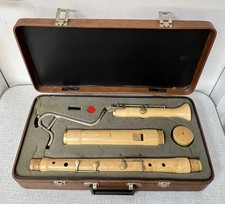 Moeck Bass-Blockflöte im Koffer, Sehr guter Zustand