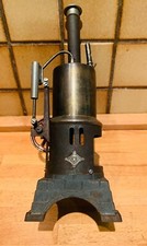 Stehende Dampfmaschine / steam