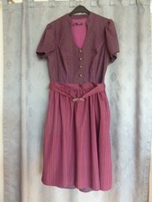 weinrotes Dirndl, Gr. 44 mit passender Schürze, v. bon prix