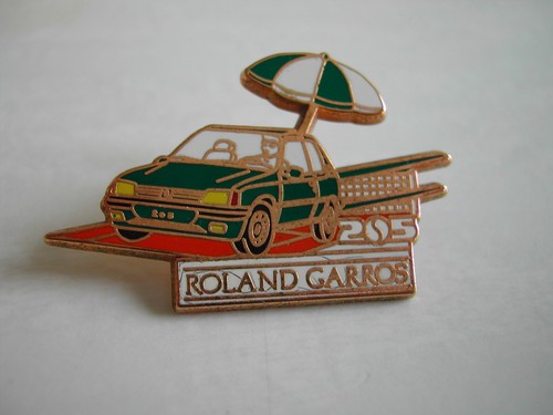 Pin tennis roland garros - roland,