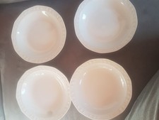 4 tiefe Teller  Suppenteller