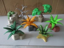 Playmobil-Felsen und Pflanzen