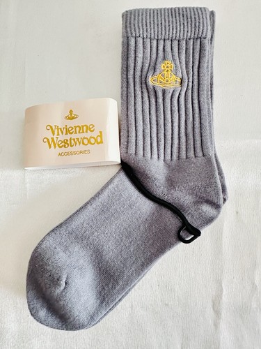 Seltene vivienne - 🩶✨,