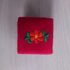 Schmuckdose kleine Box rot Blumen Filz