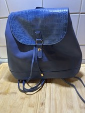 Chicer Damenrucksack dunkelblau neuwertig